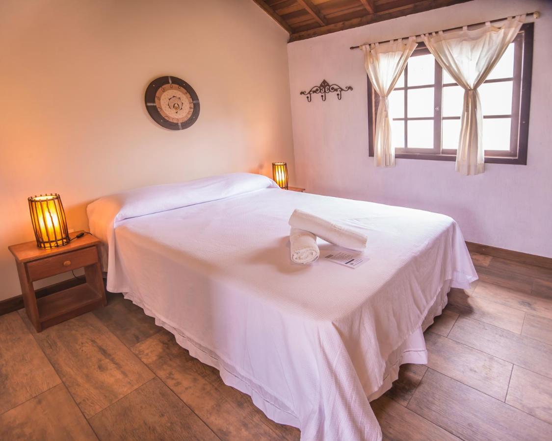 Pousada Capitao Cook Praia do Rosa Ngoại thất bức ảnh
