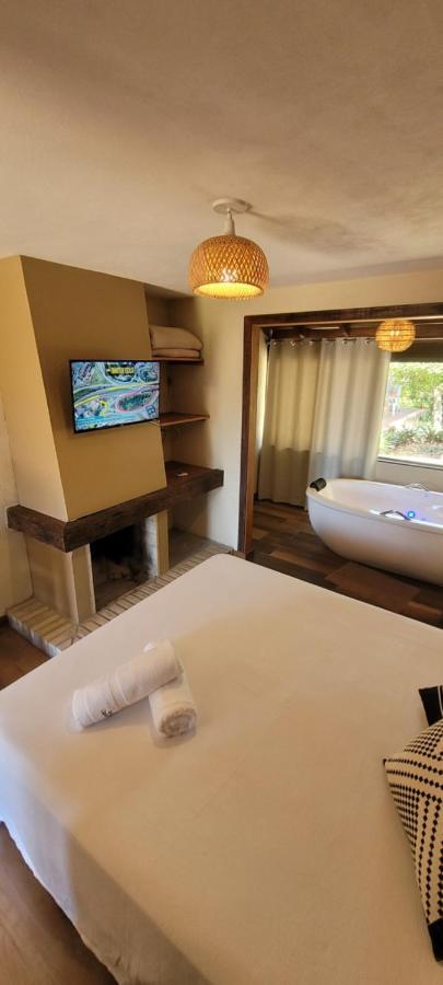 Pousada Capitao Cook Praia do Rosa Ngoại thất bức ảnh